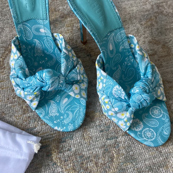 Schultz heels - Picture 2 of 4